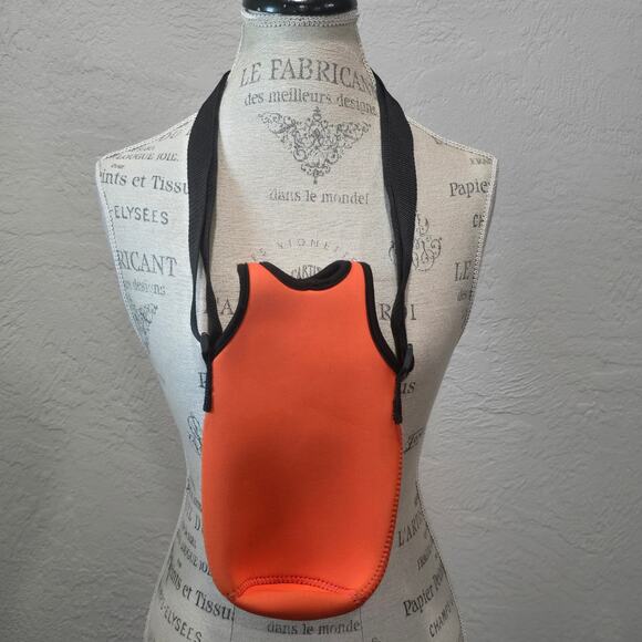 Carnival Cruise Line Insulated Water Bottle Carrier Bag ID Holder Shoulder Strap - Picture 2 of 6